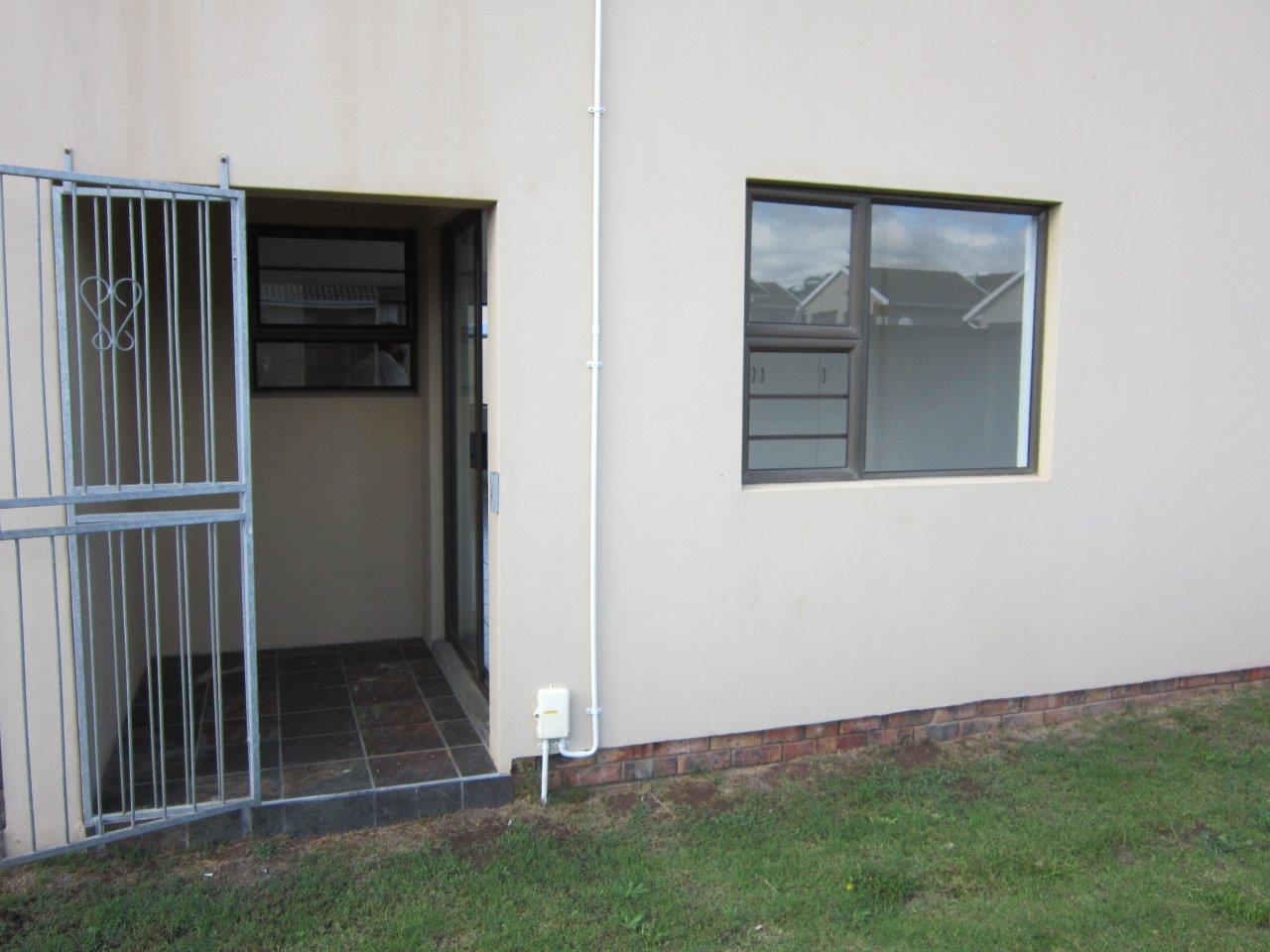 To Let 1 Bedroom Property for Rent in Gonubie Eastern Cape